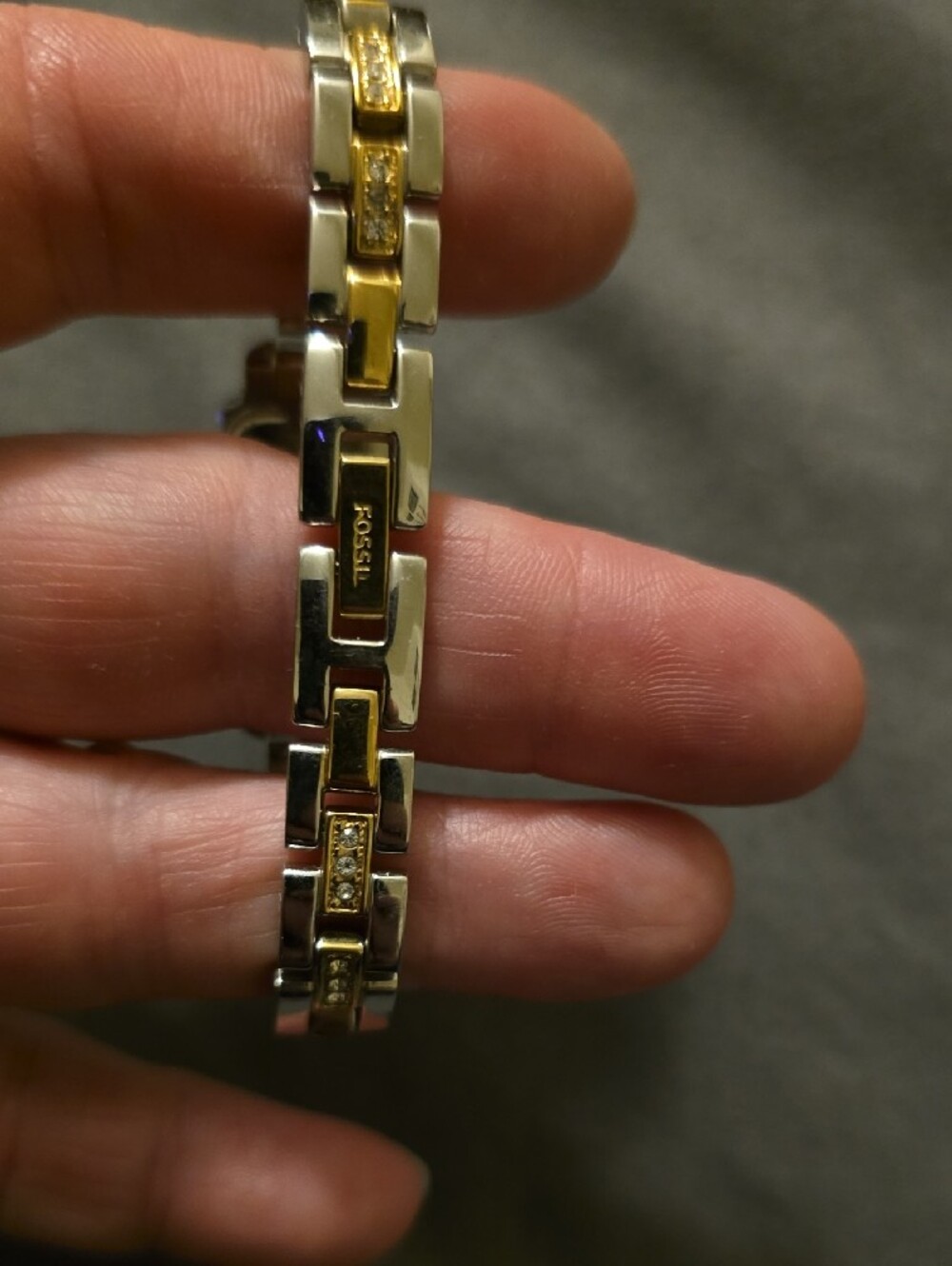 Wristwatch - Picture 2 of 4